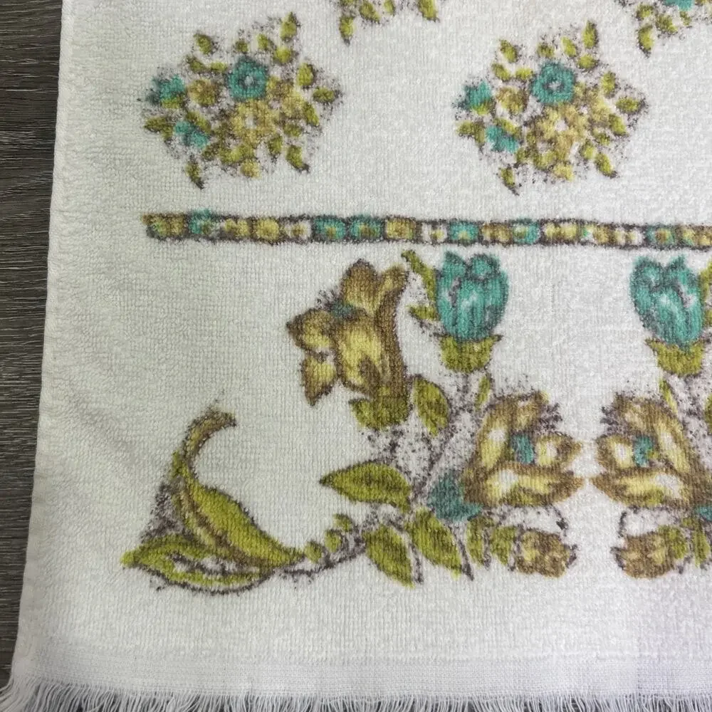 VTG Boho Yellow Blue White Floral Hand Towel 25” x 14.5” Leshner Fringe